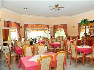 Hotel Francoise 2*