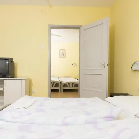 Francoise Hotel Balatonlelle