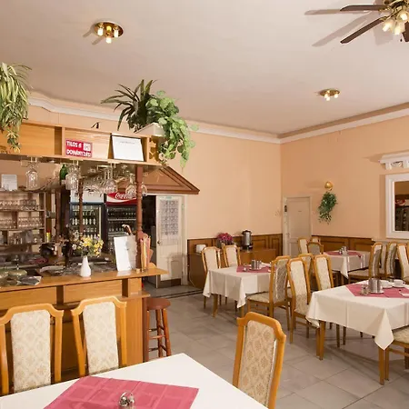 Francoise Hotel
